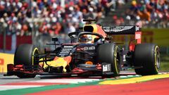 Red Bull Racing&#039;s Dutch driver Max Verstappen steers his car during the Austrian Formula One Grand Prix in Spielberg on June 30, 2019. (Photo by JOE KLAMAR / AFP)