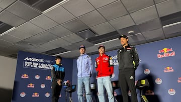 De izquierda a derecha, Ogura, Álex Márquez, Márquez y Morbidelli.