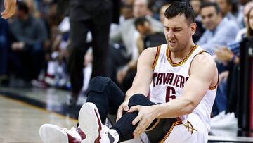 Andrew Bogut, en el momento de su lesión.