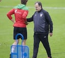 Bielsa empieza a mostrar buen 'feeling' con Llorente