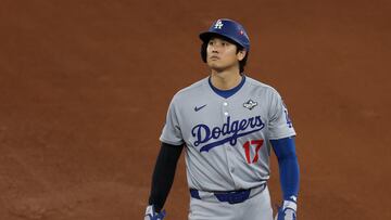 TORONTO, ONTARIO - OCTOBER 25: Shohei Ohtani #17 of the Los Angeles Dodgers looks on against the Toronto Blue Jays during the eighth inning in game two of the 2025 World Series at Rogers Center on October 25, 2025 in Toronto, Ontario. Patrick Smith/Getty Images/AFP (Photo by Patrick Smith / GETTY IMAGES NORTH AMERICA / Getty Images via AFP)