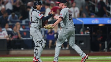 Nic Enright lanzó un inning en el que sólo aceptó un imparable.