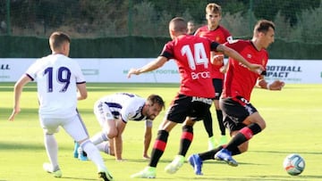 Imagen del partido de pretemporada en Marbella que termin&oacute; 2-2