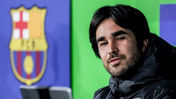 Wolfsburg (Germany), 20/03/2025.- Barcelona's Spanish coach Pere Romeu prior to the UEFA Women's Champions League quarter final soccer match between VfL Wolfsburg and FC Barcelona, in Wolfsburg, 19 March 2025. (Liga de Campeones, Alemania) EFE/EPA/FILIP SINGER