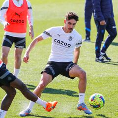 Baraja recupera efectivos para la visita al Metropolitano