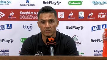 Lucas González en la rueda de prensa posterior a la derrota de América ante DIM por Liga BetPlay.