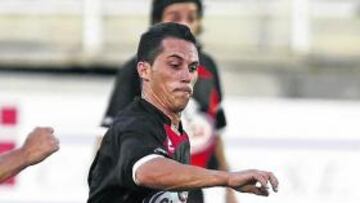 <b>SUEÑO. </b>Collantes, en un partido con el Rayo, espera estar en Primera.