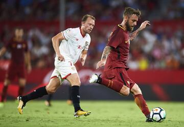 Daniele De Rossi y Michael Krohn-Dehli. 