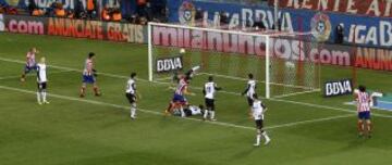 2-0. Raúl García anota el segundo tanto.