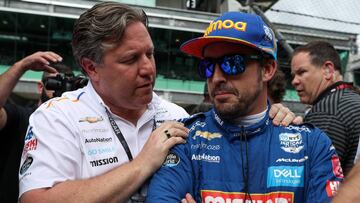 Zak Brown y Fernando Alonso, en la Indy 500 2019.