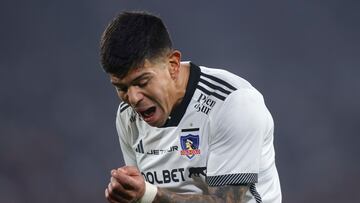 Formación confirmada de Colo Colo vs Santa Cruz: Esteban Pavez va de central