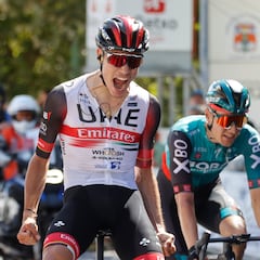 Ayuso, contrato galáctico