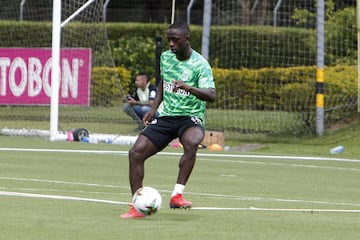 Atlético Nacional entrenó pensando en el partido frente al Independiente Medellín por la décima fecha de la Liga Águila. EL 'clásico paisa' se disputará el sábado a las 3:15 p.m. 