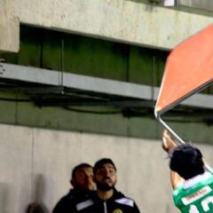 El insólito descontrol del 'Loco' Abreu contra los hinchas de Audax