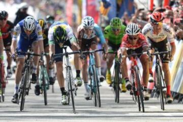 Alejandro Valverde gana la última etapa por delante de Jarlinson Pantano. Además, conquista su segunda Volta a Catalunya.