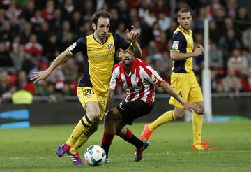 El 29 de marzo de 2014 Juanfran cumplió 150 partidos como rojiblanco ante el Athletic Club. 