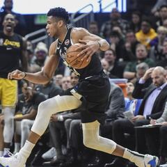 Giannis y sus Bucks dejan claro a los Lakers quién manda en la NBA