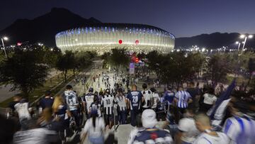   Fans o Aficion  during the game CF Monterrey (MEX) vs Club America (MEX), corresponding to the 2021 Scotiabank Concacaf Champions League Great Final , at BBVA Bancomer Stadium, on October 28, 2021.

<br><br>

Fans o Aficion durante el partido CF Monterrey (MEX) vs Club America (MEX), correspondiente a la Gran Final de la Liga de Campeones Concacaf Scotiabank 2021, en el Estadio BBVA Bancomer, el 28 de octubre de 2021.