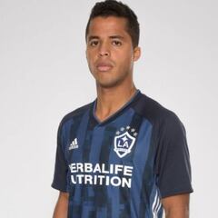 LA Galaxy presenta segundo uniforme en honor a la Armada