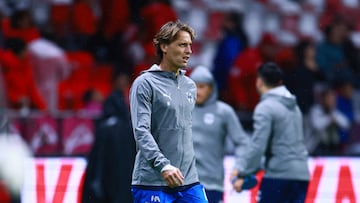 Soccer Football - Liga MX - Toluca v Monterrey - Estadio Nemesio Diez, Toluca, Mexico - September 24, 2025 Monterrey's Sergio Canales during the warm up before the match REUTERS/Eloisa Sanchez