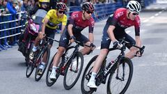 Chris Froome, Jonathan Castroviejo y Egan Bernal compiten durante el Criterium de Saitama.