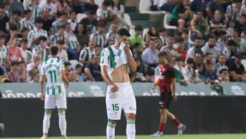 Sintes, en la última derrota del Córdoba frente al Mirandés