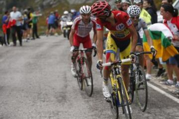 El ciclista madrileño del equipo Tinkoff Saxo, Alberto Contador, el catalán del equipo Katusha, Joaquim "Purito" Rodríguez y al murciano, Alejandro Valverde.