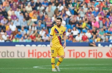 Leo Messi of FC Barcelona during the La Liga Santander match between Levante and FC Barcelona at Estadio Ciutat de Valencia on November 2, 2019 in Valencia, Spain