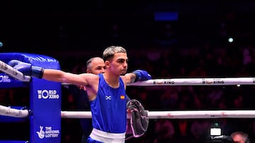 Rafael Lozano júnior, en su esquina antes de la final