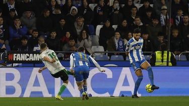 Aprobados y suspensos del Racing en Riazor: decisivo Canales, imperiales los defensas zurdos