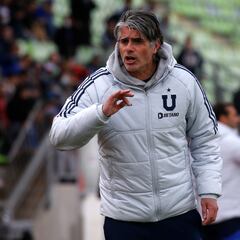 ¿Ojeda? López zanja el tema de los zagueros ante Colo Colo