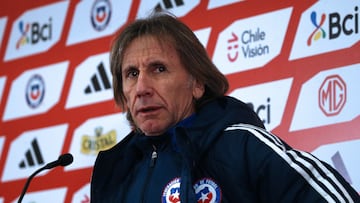 Gareca entrega los convocados de Chile para visitar a Colombia