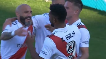 Borja hace el colibrí y la hinchada de River enloquece