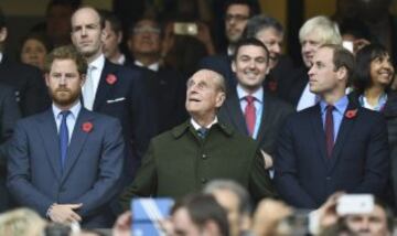 El Príncipe Harry, el Príncipe Philip y el Príncipe William.
