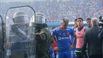 “Delincuentes, cobardes y encapuchados”: los dardos del presidente de la U