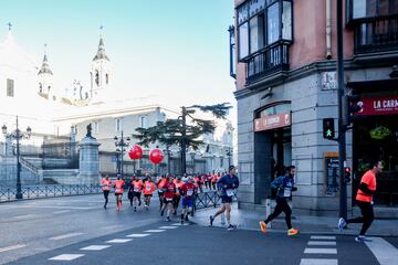 Varias personas participan en la XI Carrera Solidaria por la Salud Mental.