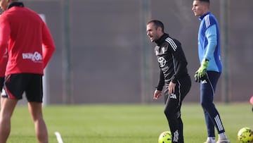 Muneta, entrenador interino del Mirandés.