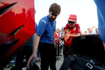 Fernando Alonso y Kimi Raikkonen se dieron cita en Lousiana Tech, una muestra de coches de estudiantes dentro del marco de la Shell Eco-marathone, una exhibición de coches ecológicos.  