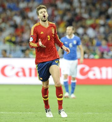 El 1 de julio de ese mismo año España realizaba el mejor partido del campeonato. En la final, 'La Roja' pasó por encima de la selección italiana con un 4-0 en el marcador final.  