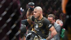 Pereira annihilates Ankalaev to reclaim crown as Merab lives up to “Machine” moniker