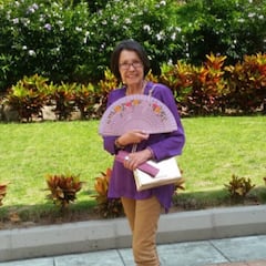 La vida personal de Margalida Castro: hijas, estudios, devoción religiosa...