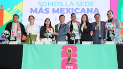 La doble medallista olímpica Alejandra Orozco es reconocida por el futbol