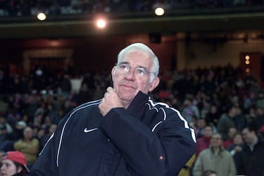 El entrenador español ocupó el banquillo rojiblanco en cuatro etapas diferentes entre 1974  y 2003. 