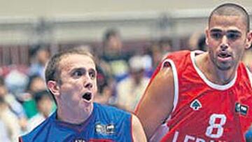 <b>A GIRONA. </b>Marinovic, fichaje del Akasvayu, en el partido.