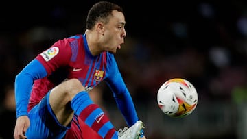 BARCELONA, SPAIN - APRIL 24:  Sergino Dest of FC Barcelona  during the La Liga Santander  match between FC Barcelona v Rayo Vallecano at the Camp Nou on April 24, 2022 in Barcelona Spain (Photo by David S. Bustamante/Soccrates/Getty Images)