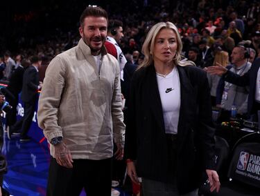 Leah Williamson y David Beckham.