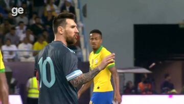 El gesto de Messi en el campo que tiene encendido a Brasil