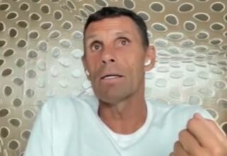 “Yo me voy y usted...”: Poyet desclasifica su salida de la UC y revela increíble predicción