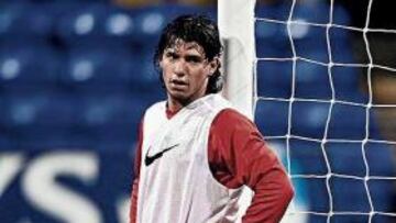 <b>IMPRESCINDIBLE. </b>Agüero se toma un respiro durante un entrenamiento. Kun es pieza básica en el Atlético y en la selección argentina.