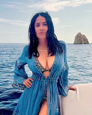 This is what award-winning actress Salma Hayek looks like at 58 years old